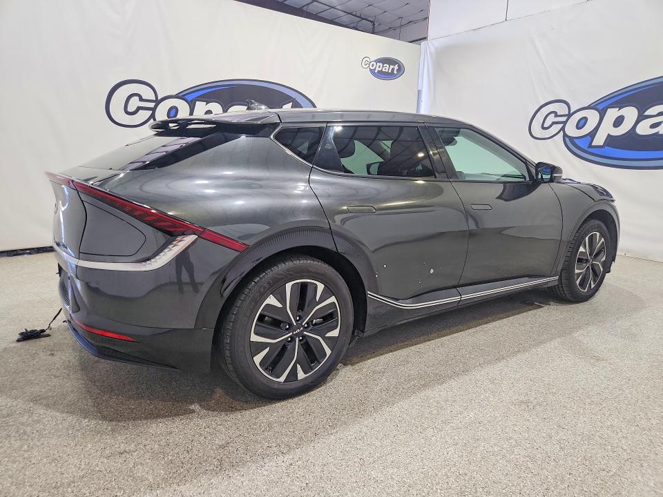 Photo 3 from auction – 2023 KIA EV6 with VIN KNDC34LA6P5602219