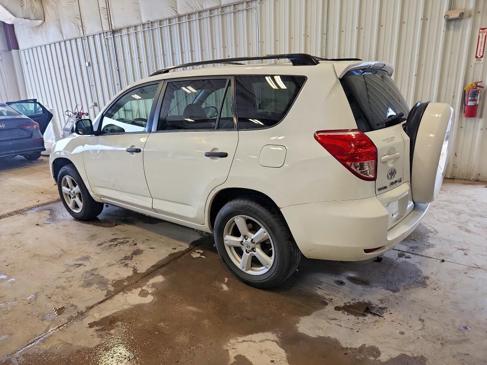 Photo 2 from auction – 2006 TOYOTA RAV4 with VIN JTMBD33V966013129