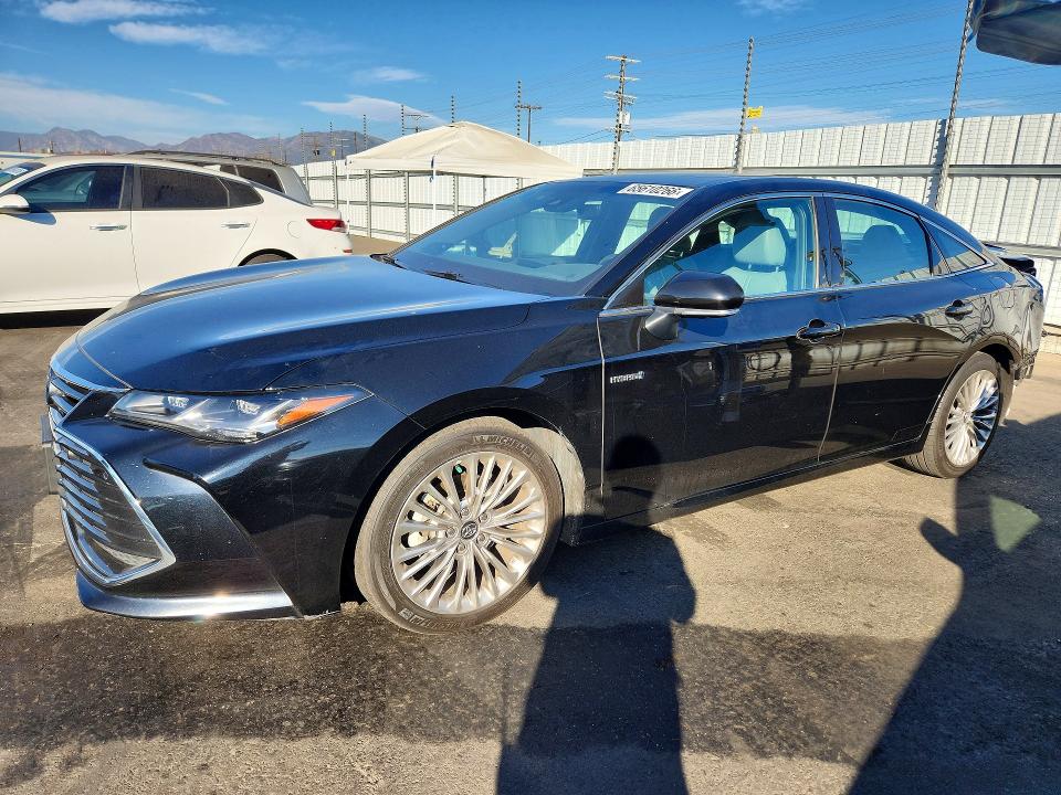 TOYOTA AVALON 2020 with VIN 4T1D21FB9LU015065 - Photo from auction