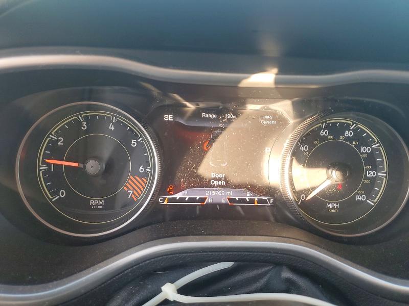 Photo 9 from auction – 2014 JEEP CHEROKEE with VIN 1C4PJLDB1EW205727