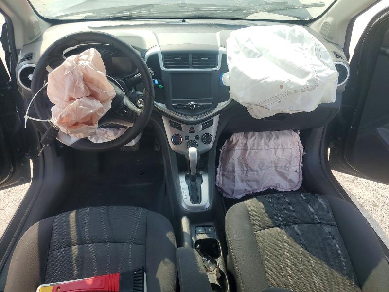 Фото 8 с аукциона – 2017 CHEVROLET SONIC с VIN 1G1JD5SH7H4140004