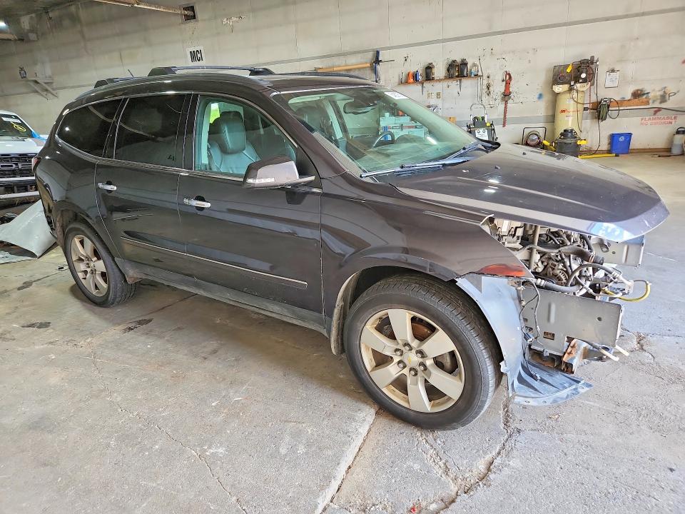 Photo 4 from auction – 2015 CHEVROLET TRAVERSE with VIN 1GNKVJKD3FJ220775