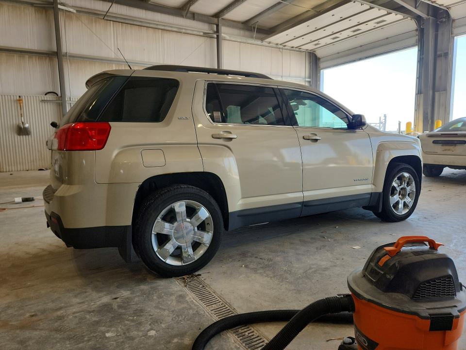 Photo 3 from auction – 2011 GMC TERRAIN with VIN 2CTFLVE52B6275855