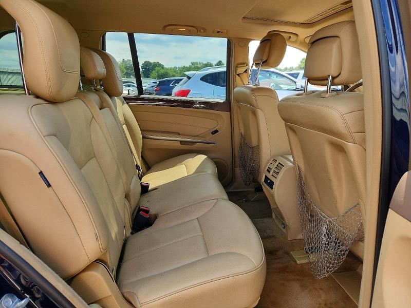 Photo 11 from auction – 2012 MERCEDES-BENZ GL with VIN 4JGBF7BE1CA770727