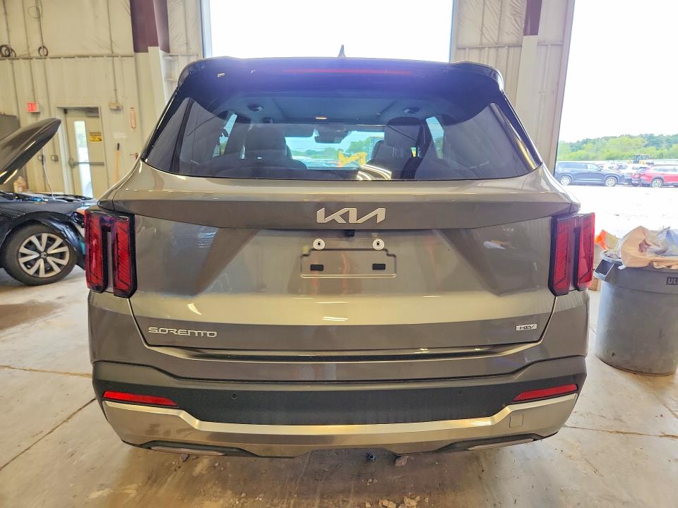 Foto 6 de la subasta – 2025 KIA SORENTO con VIN KNDRH4JG2S5329338