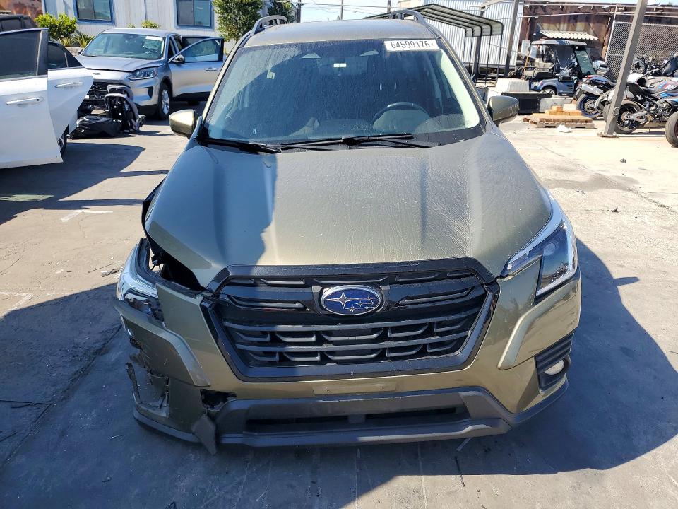Photo 5 from auction – 2022 SUBARU FORESTER with VIN JF2SKADC0NH466227
