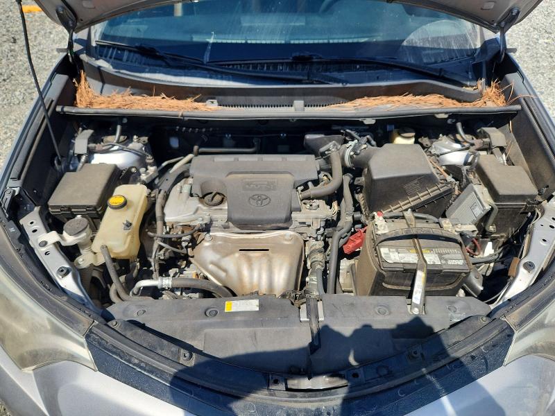 Photo 11 from auction – 2017 TOYOTA RAV4 with VIN 2T3NFREV3HW380942