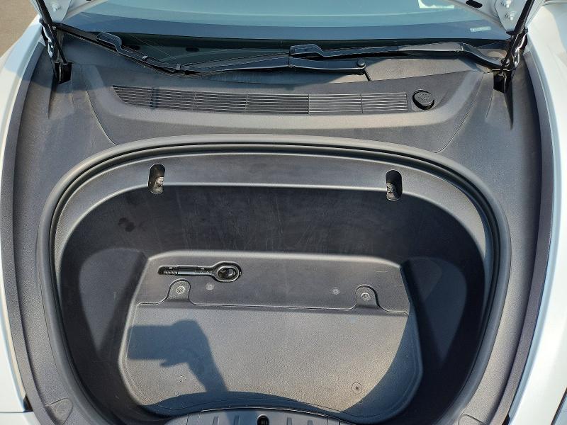 Photo 11 from auction – 2020 TESLA MODEL 3 with VIN 5YJ3E1EB5LF637339