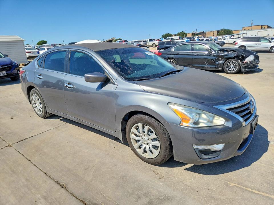 Photo 4 from auction – 2015 NISSAN ALTIMA with VIN 1N4AL3AP4FN879495