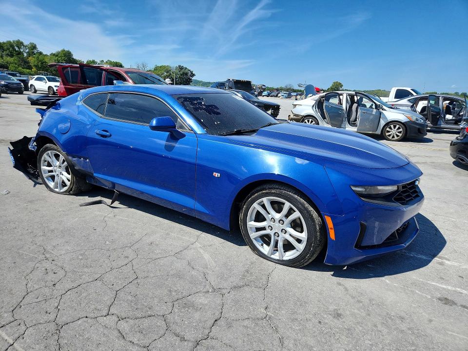 Снимка 4 от търг – 2020 CHEVROLET CAMARO с VIN 1G1FB1RX0L0103412