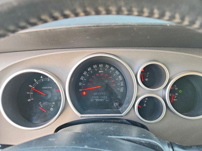 Photo 9 from auction – 2012 TOYOTA SEQUOIA with VIN 5TDJY5G17CS061775
