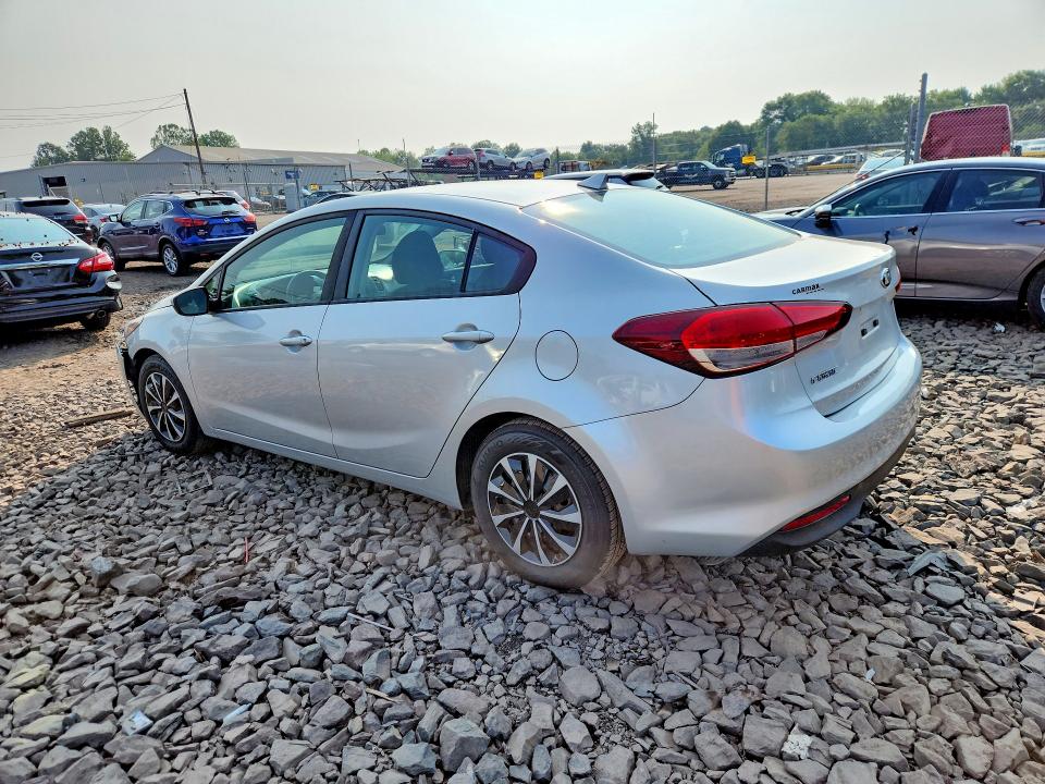 Photo 2 from auction – 2018 KIA FORTE with VIN 3KPFK4A78JE284302