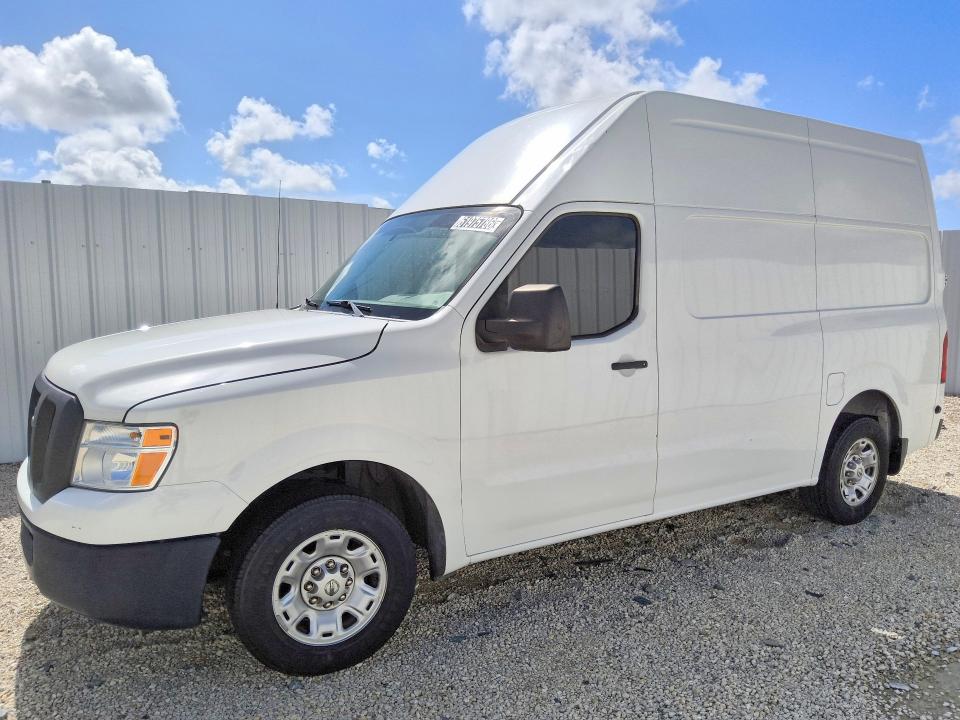 2017 NISSAN NV
