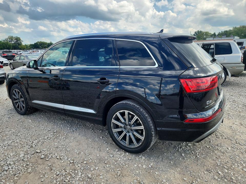 Photo 2 from auction – 2017 AUDI Q7 with VIN WA1VAAF74HD058334