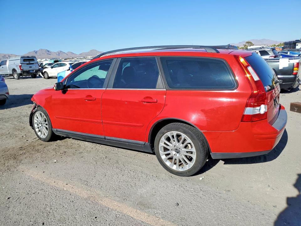 Photo 2 from auction – 2005 VOLVO V50 with VIN YV1MW390852063082