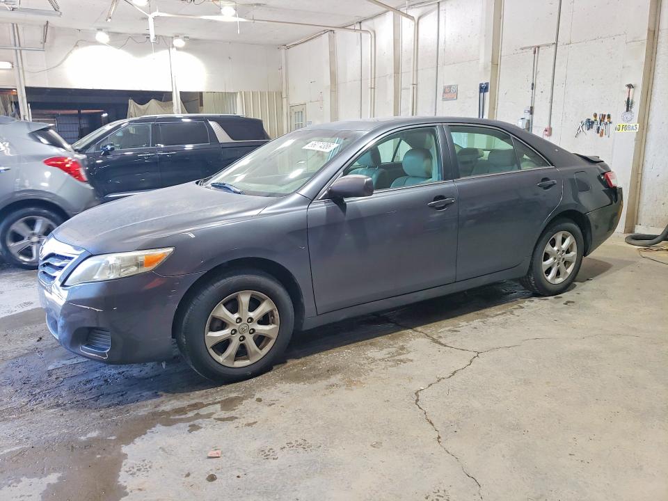 2010 TOYOTA CAMRY - Търг №66074386