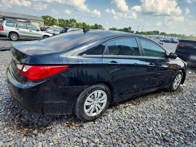Photo 3 from auction – 2011 HYUNDAI SONATA with VIN 5NPEB4AC1BH156814