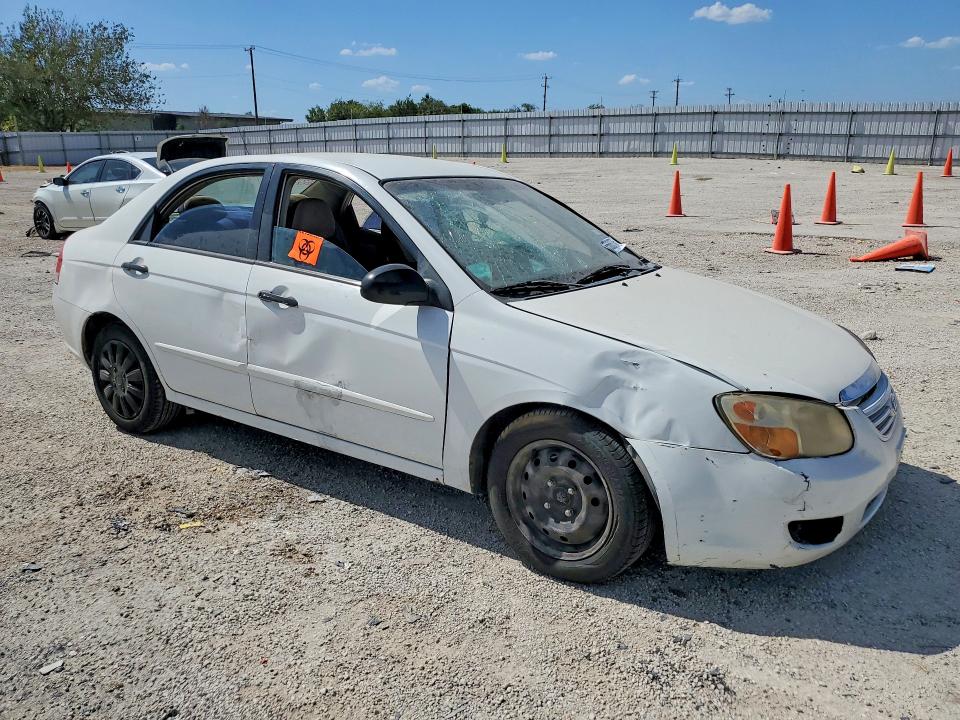 Photo 4 from auction – 2007 KIA SPECTRA with VIN KNAFE121875436385
