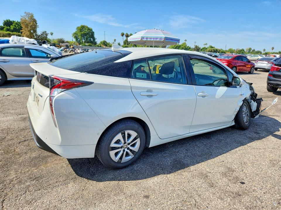 Photo 3 from auction – 2018 TOYOTA PRIUS with VIN JTDKARFU9J3062288