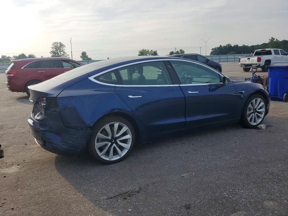Photo 3 from auction – 2019 TESLA MODEL 3 with VIN 5YJ3E1EB2KF389887