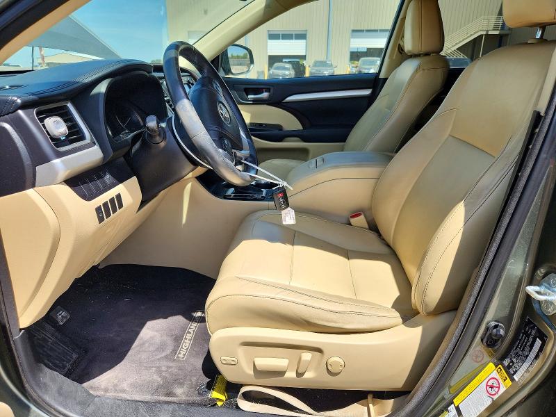 Photo 7 from auction – 2015 TOYOTA HIGHLANDER with VIN 5TDKKRFH2FS053812