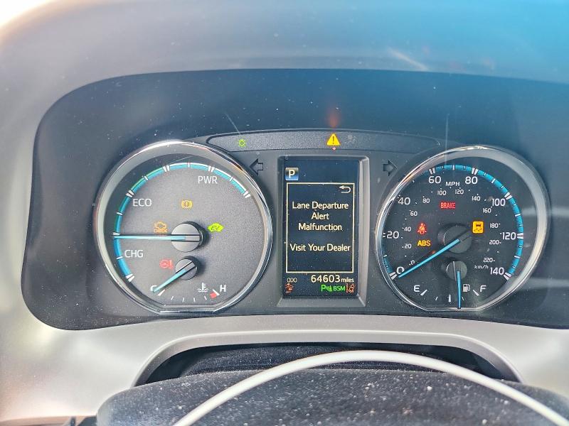 Photo 9 from auction – 2018 TOYOTA RAV4 HYBRID with VIN JTMRJREVXJD222066