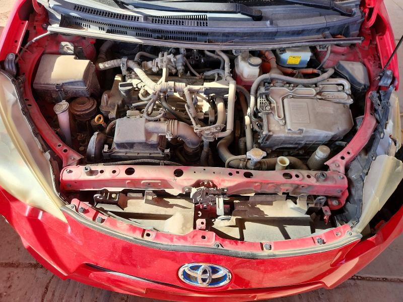 Photo 11 from auction – 2012 TOYOTA PRIUS C with VIN JTDKDTB36C1518795