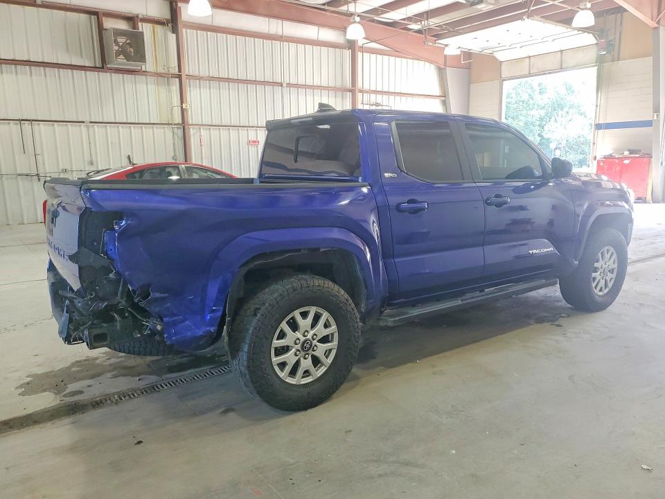 Photo 3 from auction – 2024 TOYOTA TACOMA with VIN 3TMLB5JN2RM001028