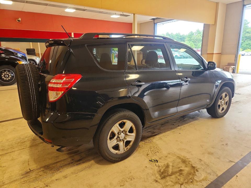 Photo 3 from auction – 2012 TOYOTA RAV4 with VIN 2T3ZF4DV6CW116550