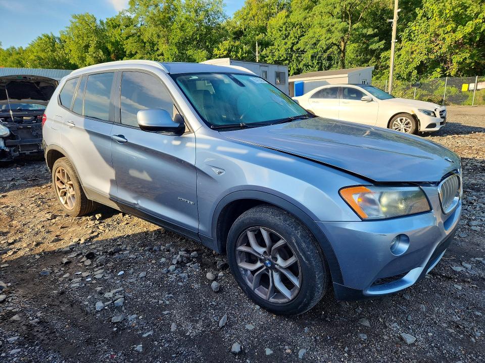 Photo 4 from auction – 2011 BMW X3 with VIN 5UXWX7C54BL734744