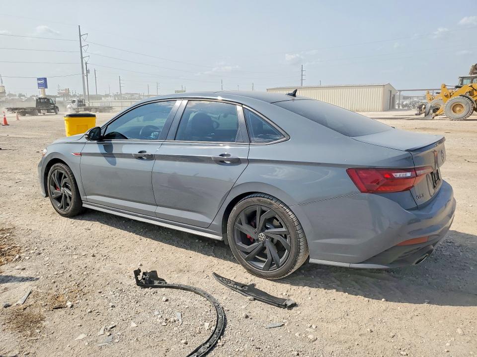 Photo 2 from auction – 2023 VOLKSWAGEN JETTA with VIN 3VW1T7BU0PM006910