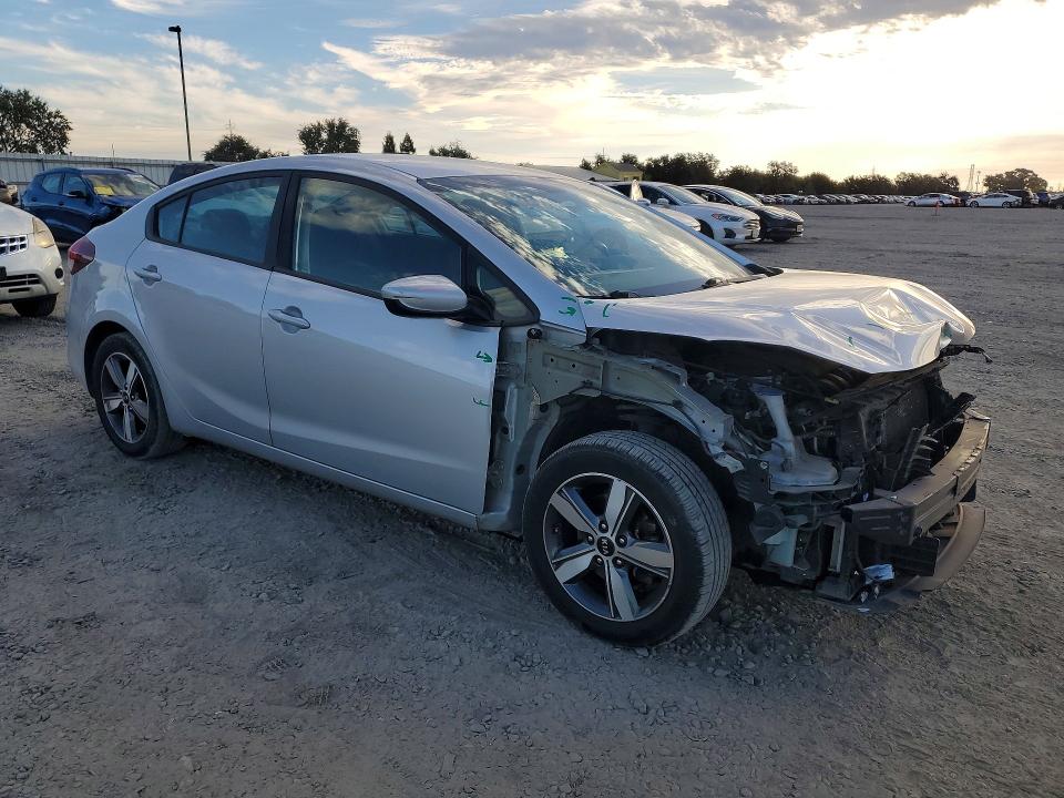 Photo 4 from auction – 2018 KIA FORTE with VIN 3KPFL4A73JE224280