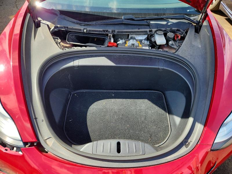 Photo 11 from auction – 2018 TESLA MODEL 3 with VIN 5YJ3E1EB5JF146136