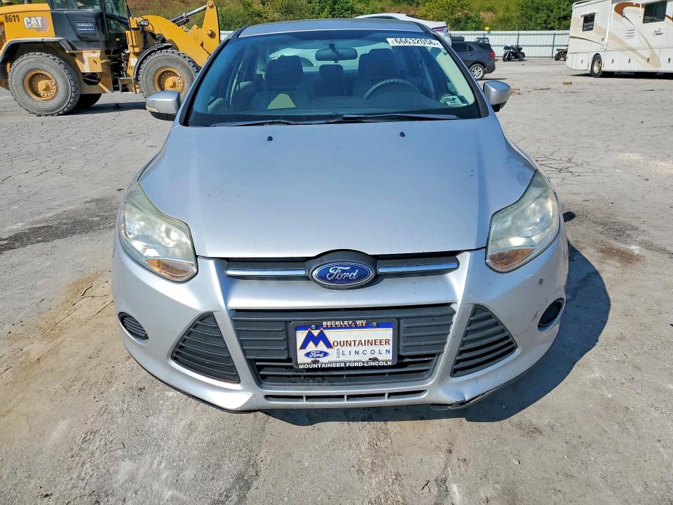 Photo 5 from auction – 2014 FORD FOCUS with VIN 1FADP3F29EL160803