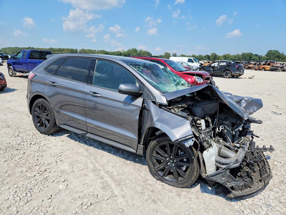 Photo 4 from auction – 2021 FORD EDGE with VIN 2FMPK3J97MBA15859
