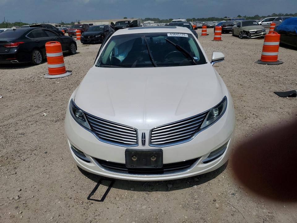 Photo 5 from auction – 2014 LINCOLN MKZ with VIN 3LN6L2G99ER813812