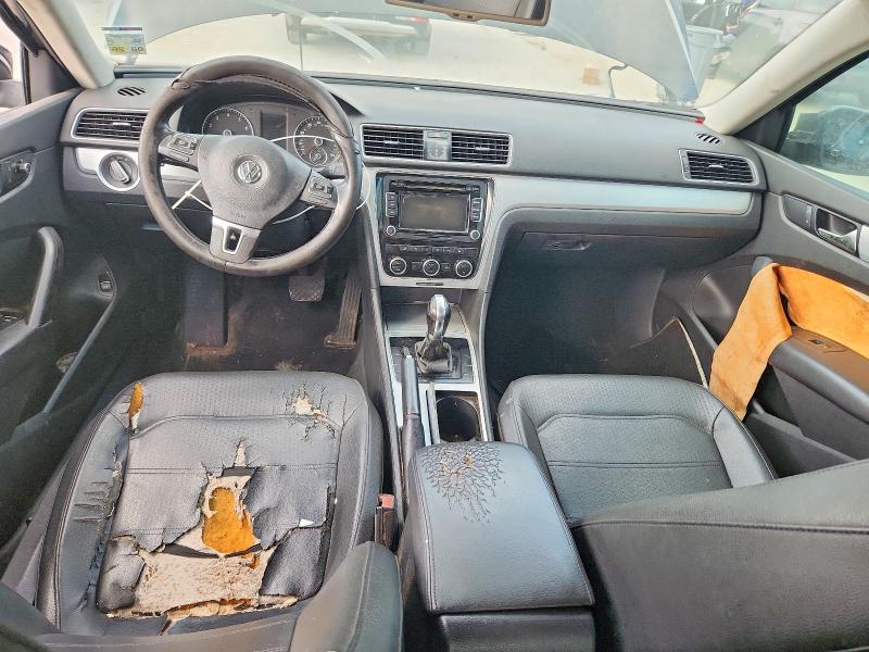 Photo 8 from auction – 2012 VOLKSWAGEN PASSAT with VIN 1VWBP7A39CC018051