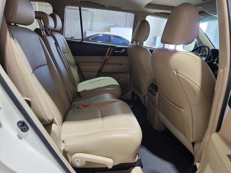 Photo 11 from auction – 2012 TOYOTA HIGHLANDER with VIN 5TDDK3EH0CS113685