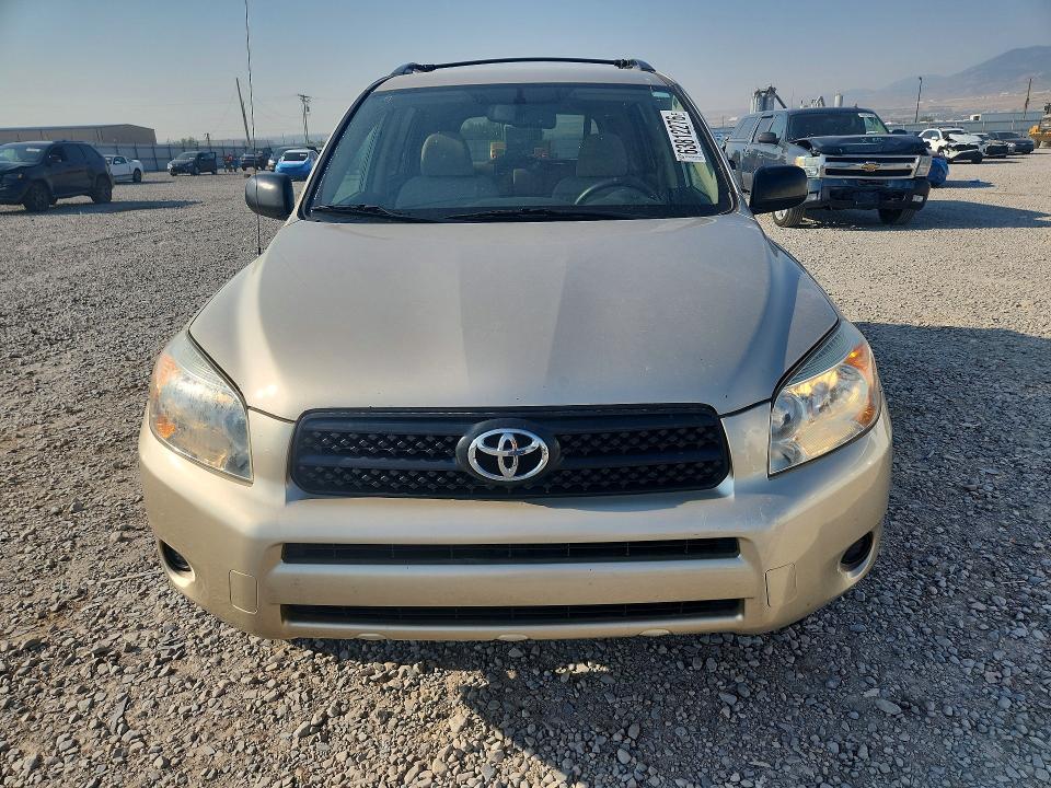 Photo 5 from auction – 2006 TOYOTA RAV4 with VIN JTMZD33V265004745