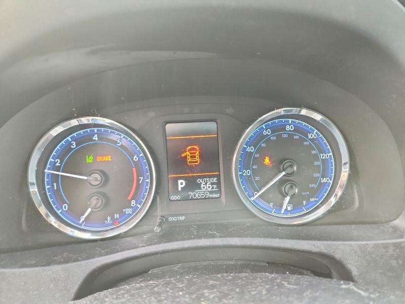 Photo 9 from auction – 2017 TOYOTA COROLLA with VIN 2T1BURHE4HC957864