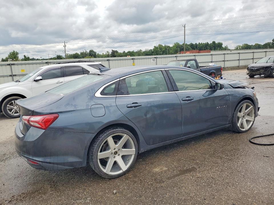 Photo 3 from auction – 2020 CHEVROLET MALIBU with VIN 1G1ZD5ST4LF041676