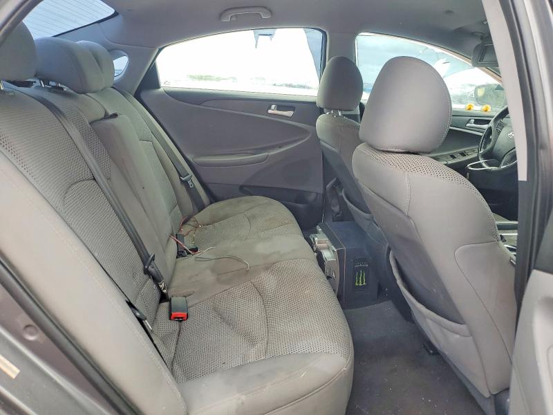 Photo 10 from auction – 2011 HYUNDAI SONATA with VIN 5NPEB4AC3BH119988