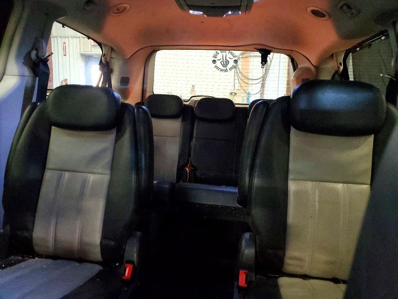Photo 10 from auction – 2010 CHRYSLER TOWN & COUNTRY with VIN 2A4RR8D1XAR422809