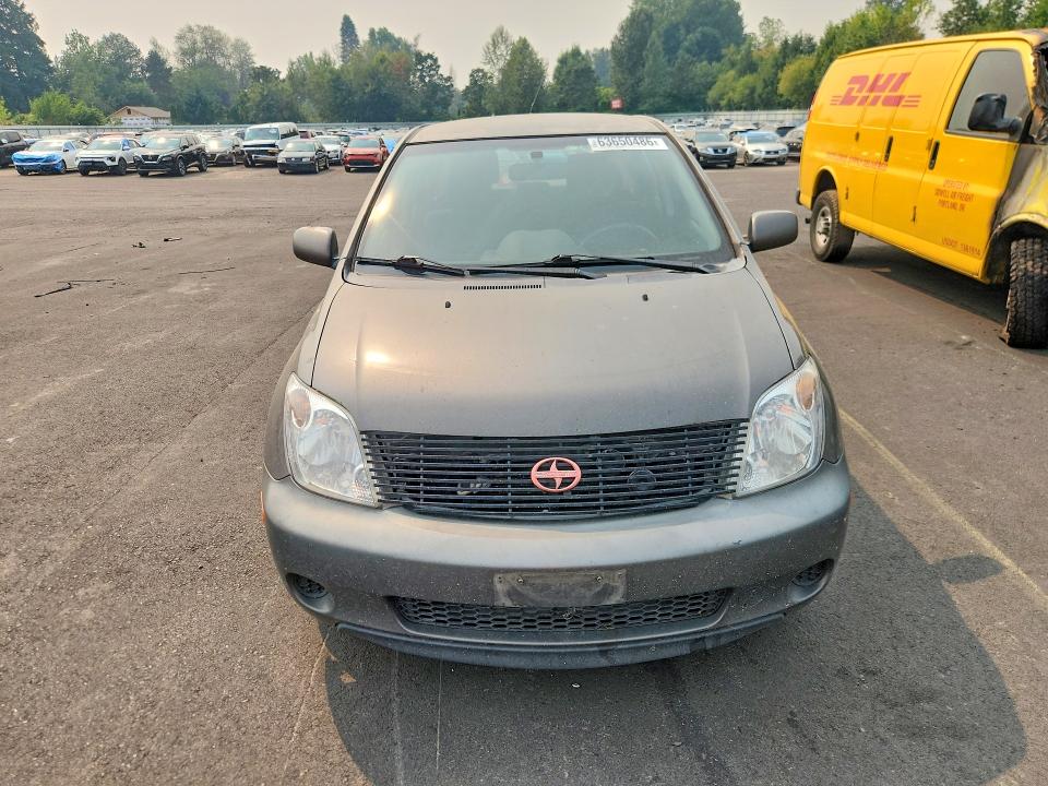 Photo 5 from auction – 2005 SCION XA with VIN JTKKT624950099775