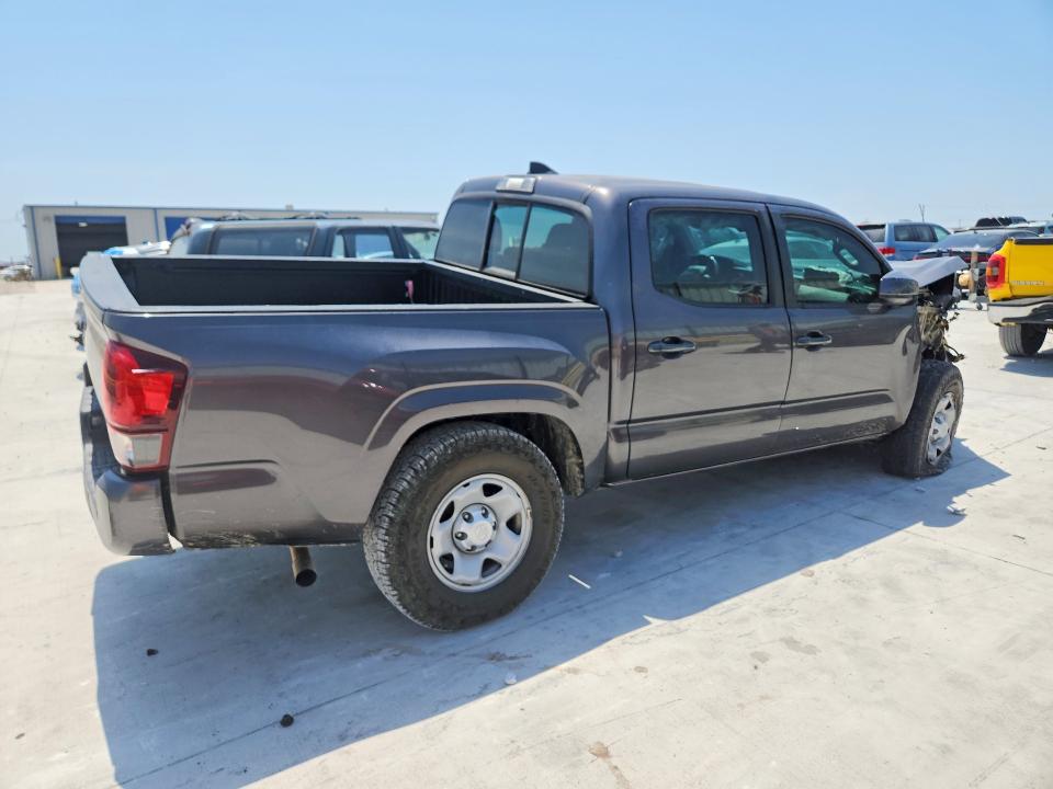 Снимка 3 от търг – 2018 TOYOTA TACOMA с VIN 5TFAX5GN7JX130218