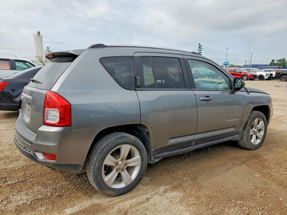 Photo 3 from auction – 2012 JEEP COMPASS with VIN 1C4NJDBB3CD576199
