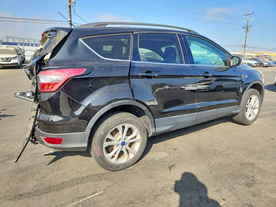 Фото 3 с аукциона – 2018 FORD ESCAPE с VIN 1FMCU0GD9JUC61076