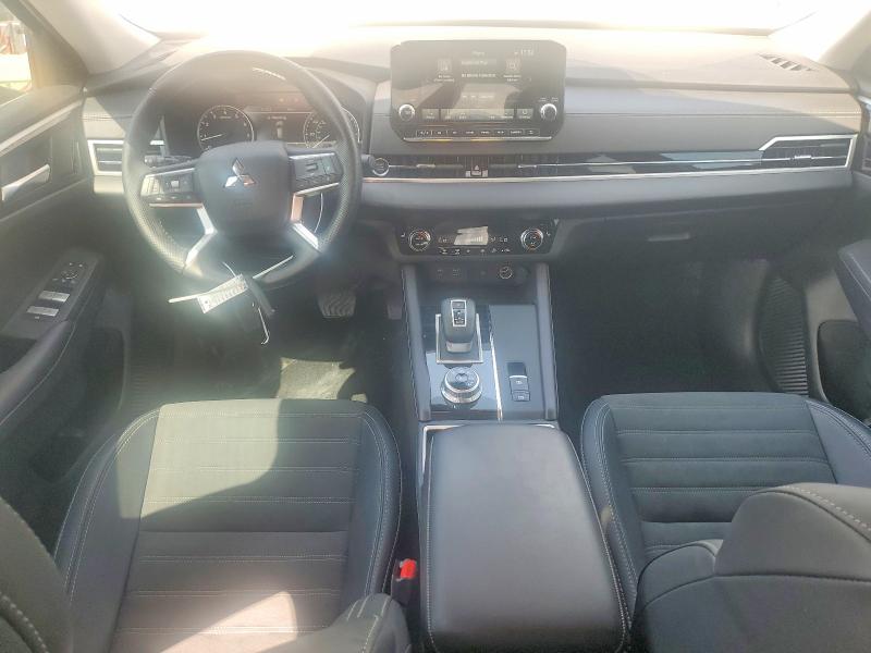 Photo 8 from auction – 2024 MITSUBISHI OUTLANDER with VIN JA4J3VA86RZ082459