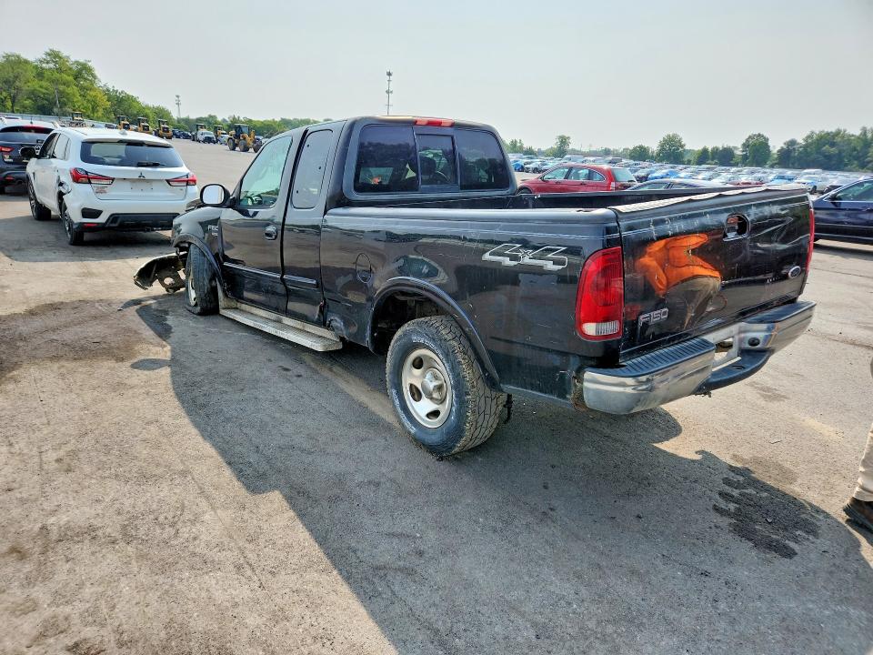 Photo 2 from auction – 2002 FORD F150 with VIN 1FTRX18L02NA55822