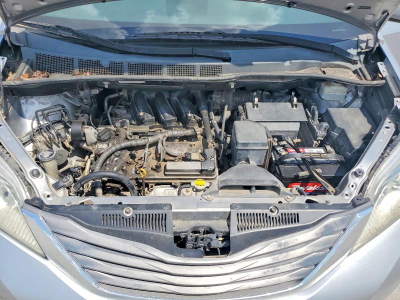 Photo 12 from auction – 2011 TOYOTA SIENNA with VIN 5TDYK3DC0BS015276